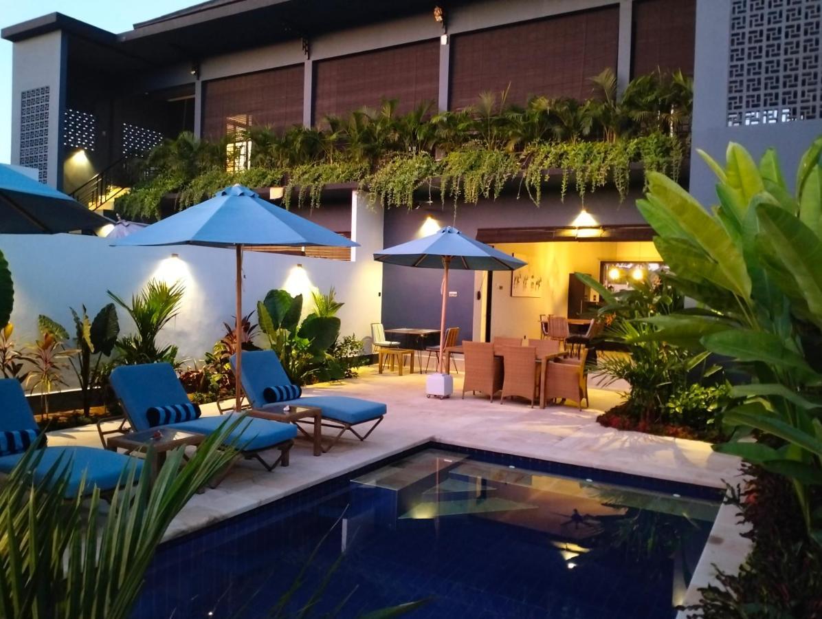 Villa Bintang Lovina Esterno foto
